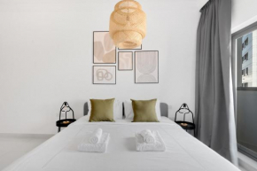 GuestReady - White Modern